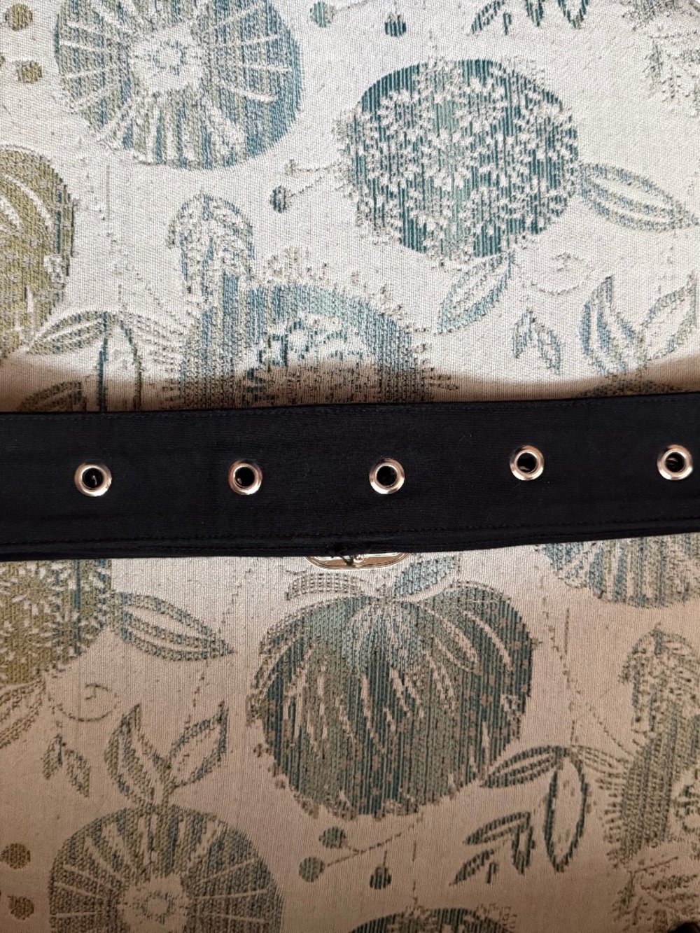 Black stretch material belt with silver buckle - max 37-45 inches - Picture 2 of 3